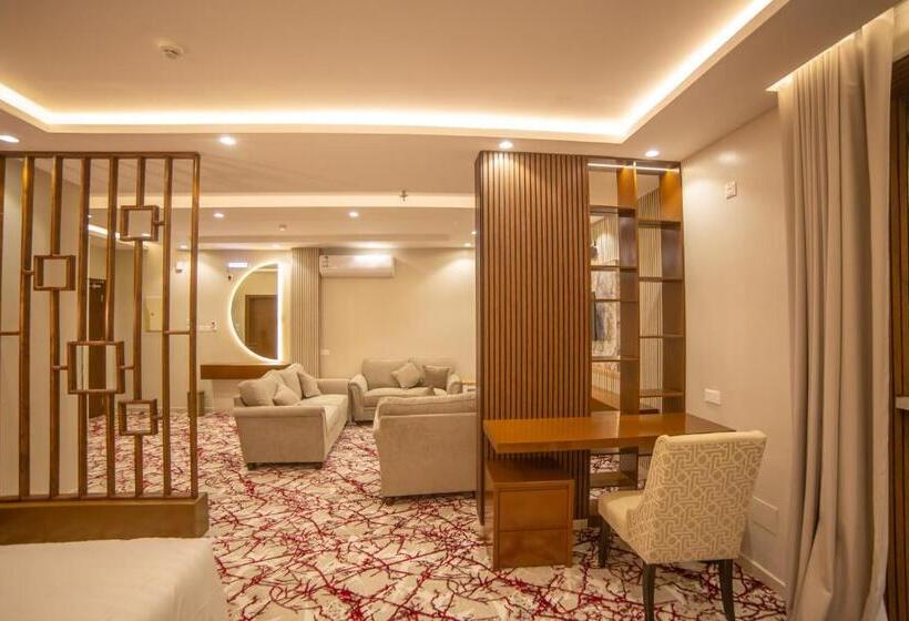 منتصف البيعة للشقق المخدومة