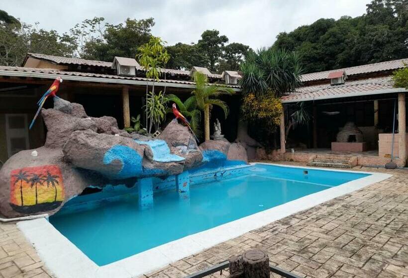 تختخواب و صبحانه Casa Vieja