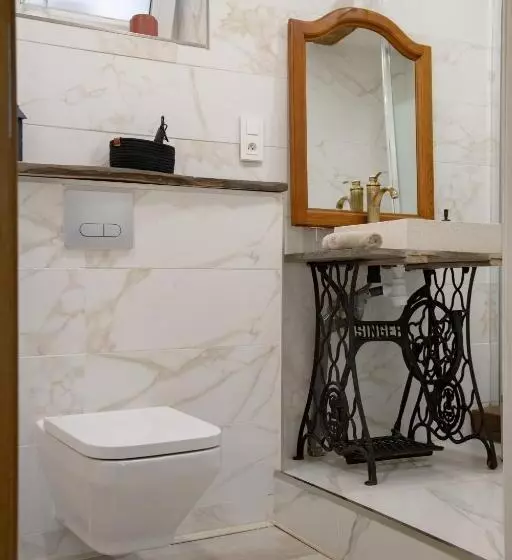 Aamiaismajoitus (B&B) Chambre Indépendante N2   Bretzel Et Bergamote