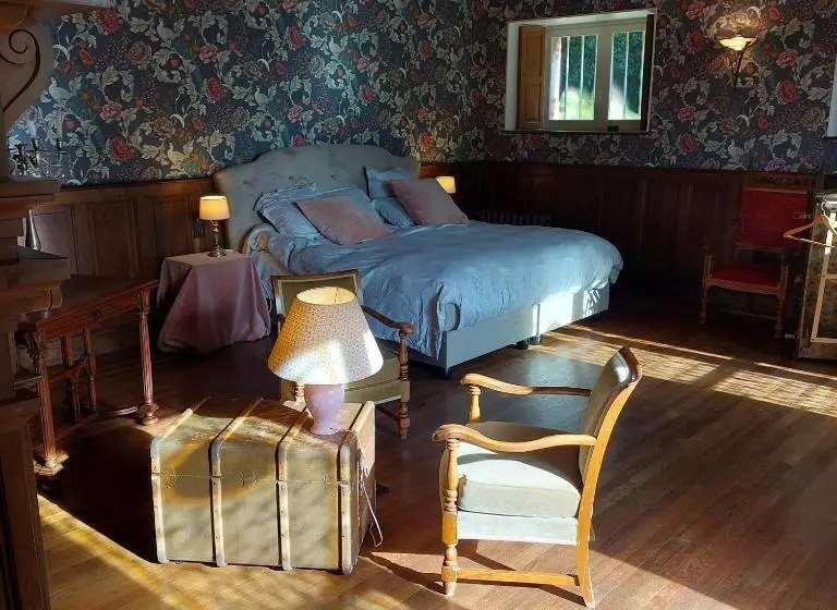 Aamiaismajoitus (B&B) Suite Au Château   Domaine De La Gavolerie