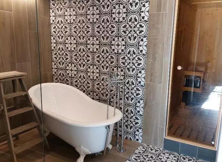 Aamiaismajoitus (B&B) Suite Au Château   Domaine De La Gavolerie