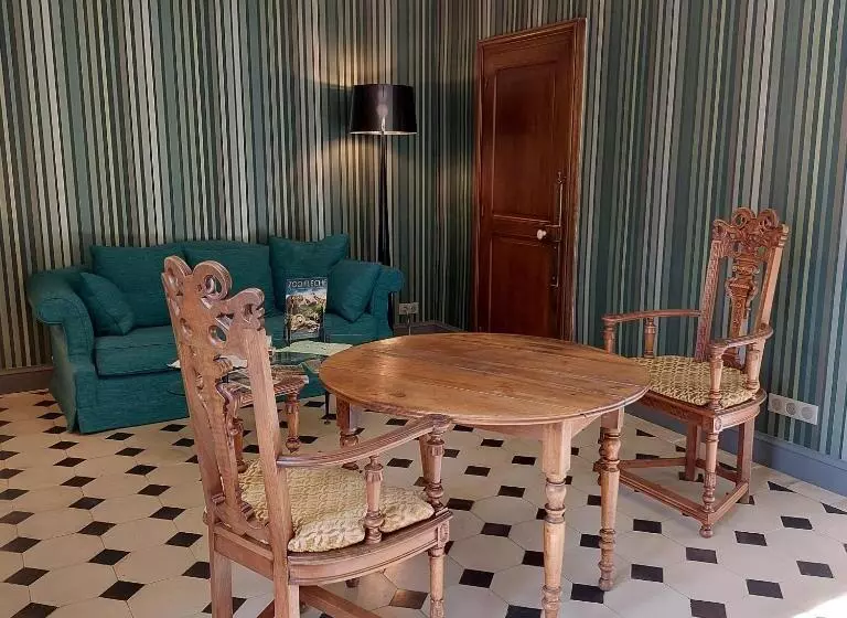 Aamiaismajoitus (B&B) Suite Au Château   Domaine De La Gavolerie