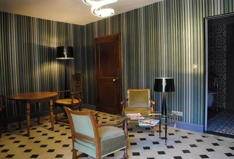 Aamiaismajoitus (B&B) Suite Au Château   Domaine De La Gavolerie