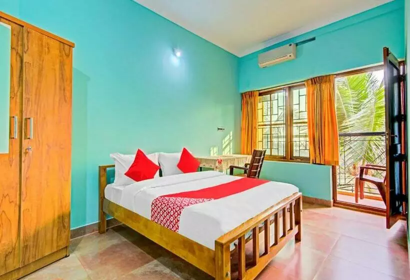 Hotelli Aaram Beach Resort