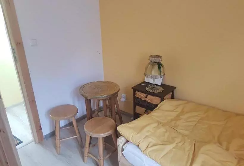 Hotelli Dom Basen Sauna Pyzówka