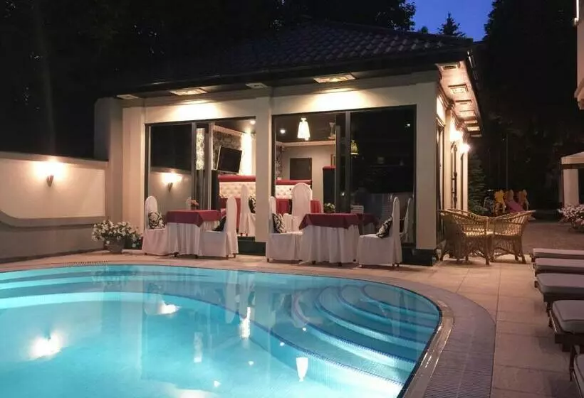 Penthouse Apartment In Hotel Eney