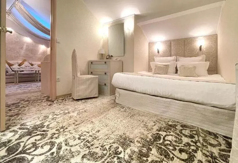 Penthouse Apartment In Hotel Eney