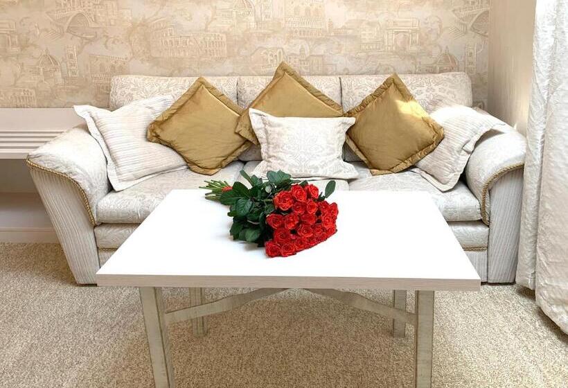 Penthouse Apartment In Hotel Eney