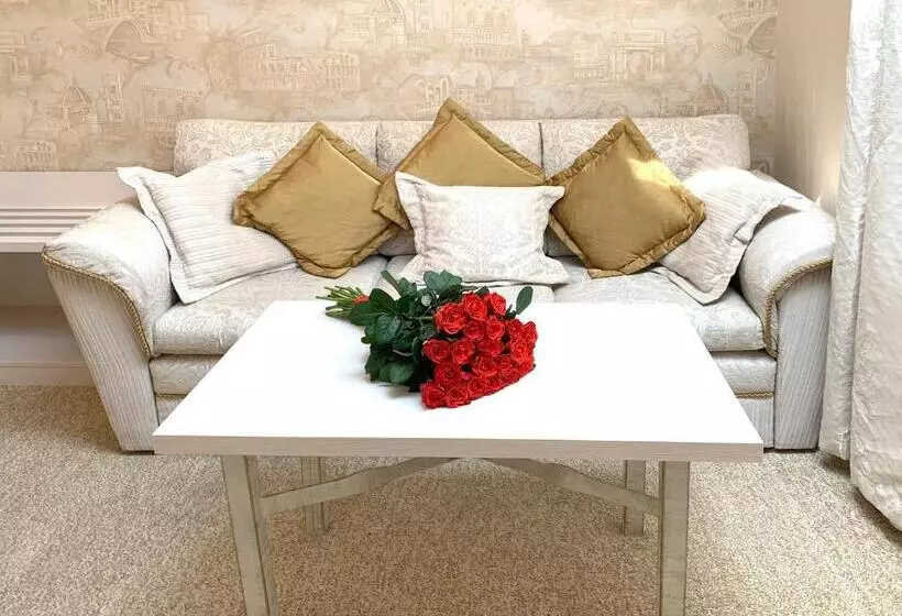 Penthouse Apartment In Hotel Eney