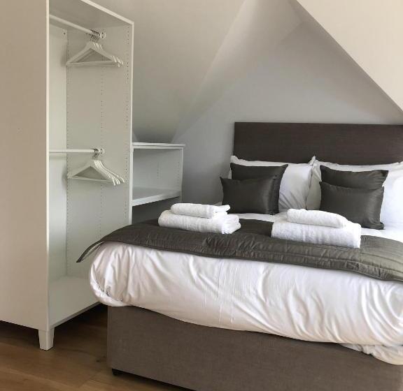 ユースホステル Hamilton Arms Suites