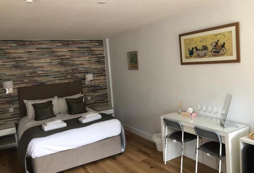 ユースホステル Hamilton Arms Suites