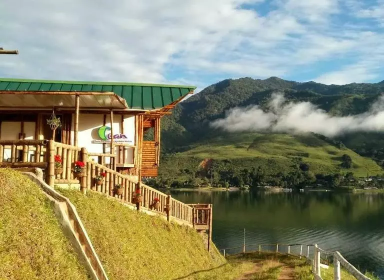 Retkeilymaja Hospedaje Club Cean A Orilla Del Lago Calima