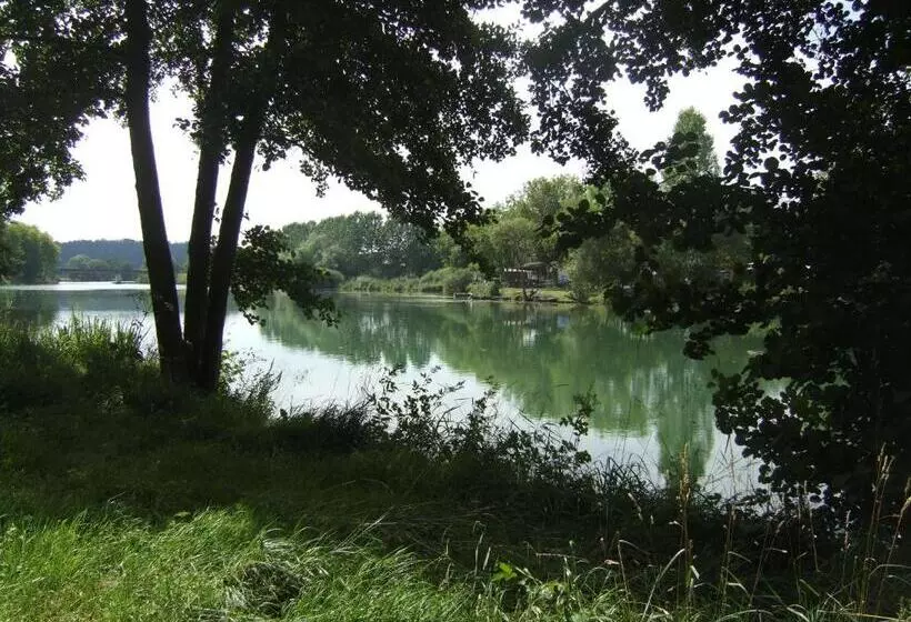 Aamiaismajoitus (B&B) Arara