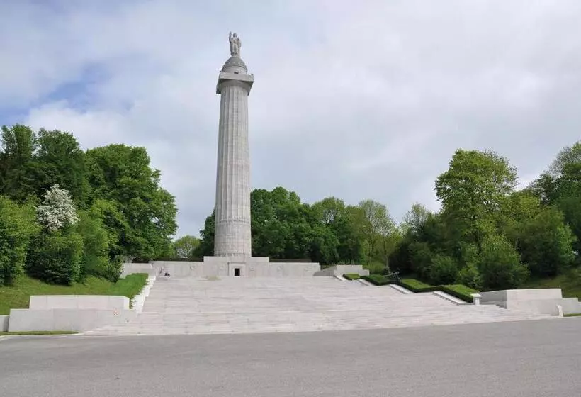 Aamiaismajoitus (B&B) Arara