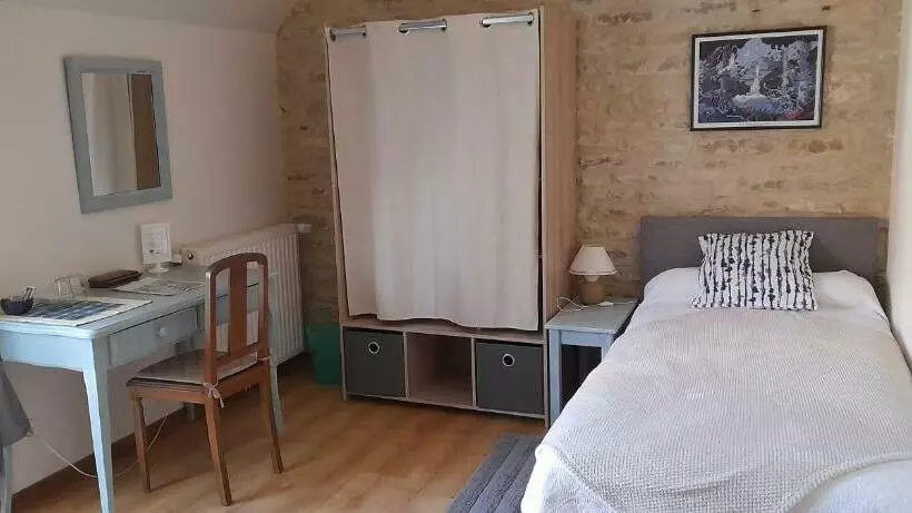 Aamiaismajoitus (B&B) La Maison De L Escargot