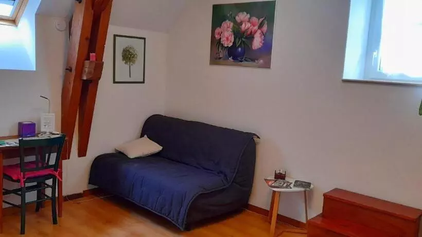 Aamiaismajoitus (B&B) La Maison De L Escargot