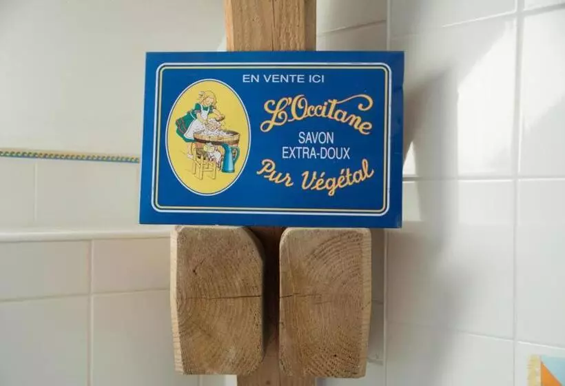 Aamiaismajoitus (B&B) La Maison De L Escargot