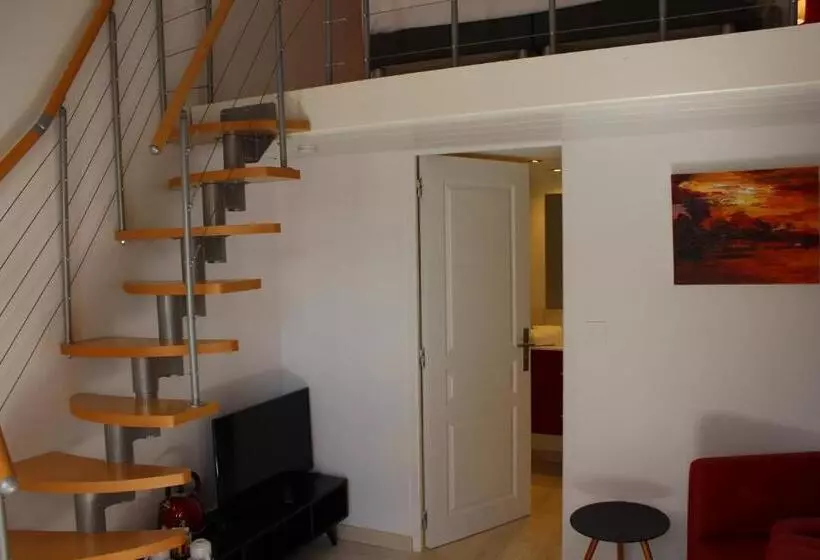 Aamiaismajoitus (B&B) Le Mas De Roux Chambres D Hotes