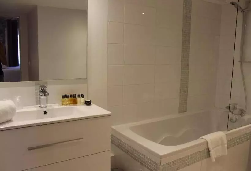 Aamiaismajoitus (B&B) Le Mas De Roux Chambres D Hotes