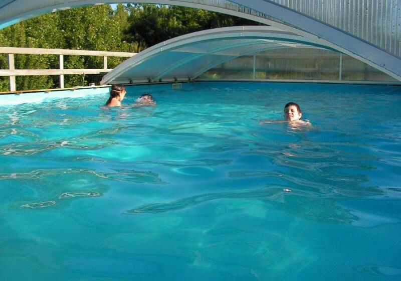 住宿加早餐  Le Puy Babin Chambres Familiales à La Ferme