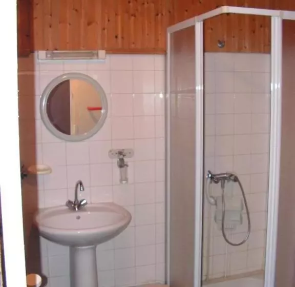 ベッドアンドブレックファースト Le Puy Babin Chambres Familiales à La Ferme