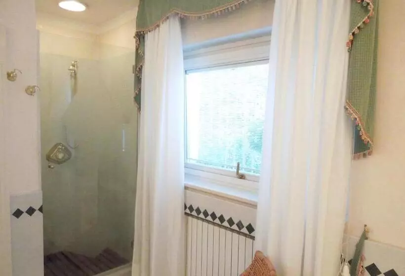 تختخواب و صبحانه Villa Olivia