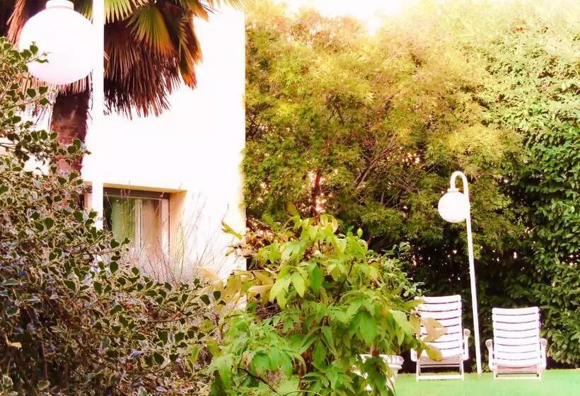 تختخواب و صبحانه Villa Olivia