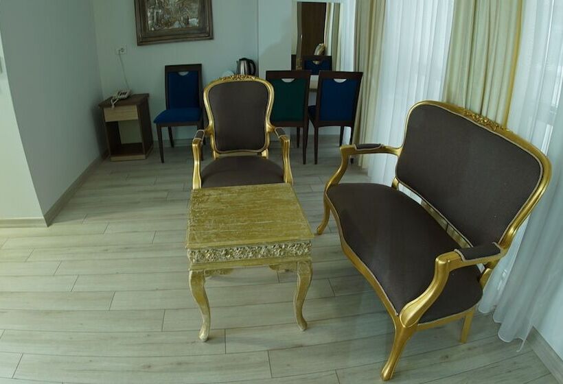 Bursa Grand Fami̇ly Hotel & Spa