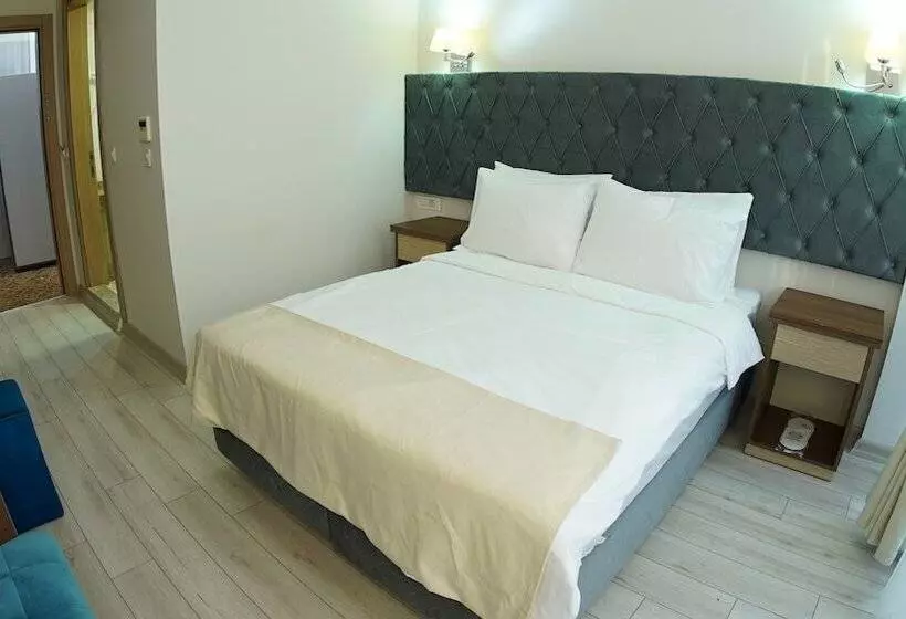 Bursa Grand Fami̇ly Hotel & Spa