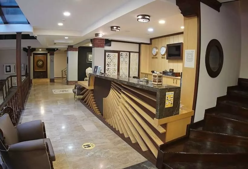 Bursa Grand Fami̇ly Hotel & Spa