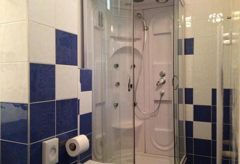 فندق City  Galanta