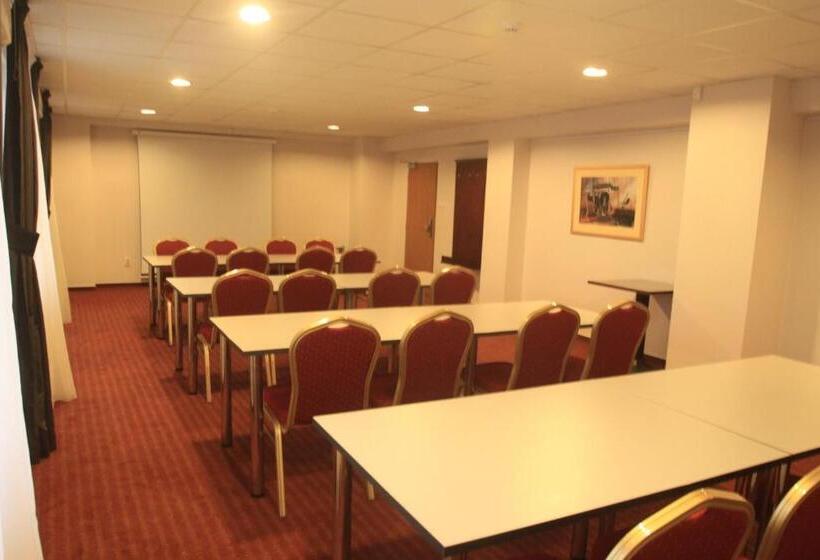 فندق City  Galanta