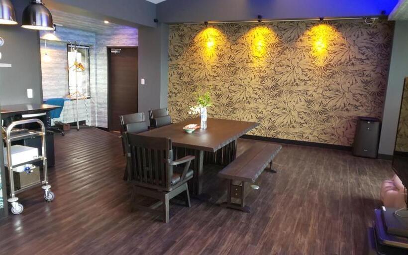 ホテル Hakone Gora Guam Dog