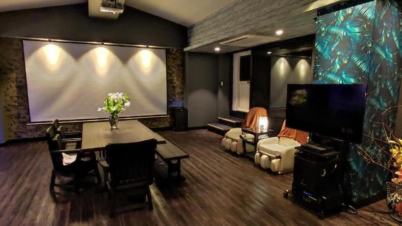 ホテル Hakone Gora Guam Dog