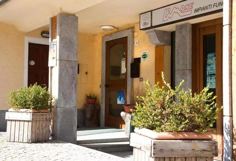 ホテル La Piazzetta