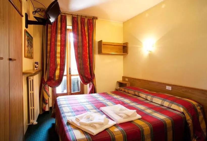 ホテル La Piazzetta