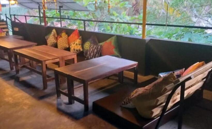 Hotel Nettle Trees Farm Stay