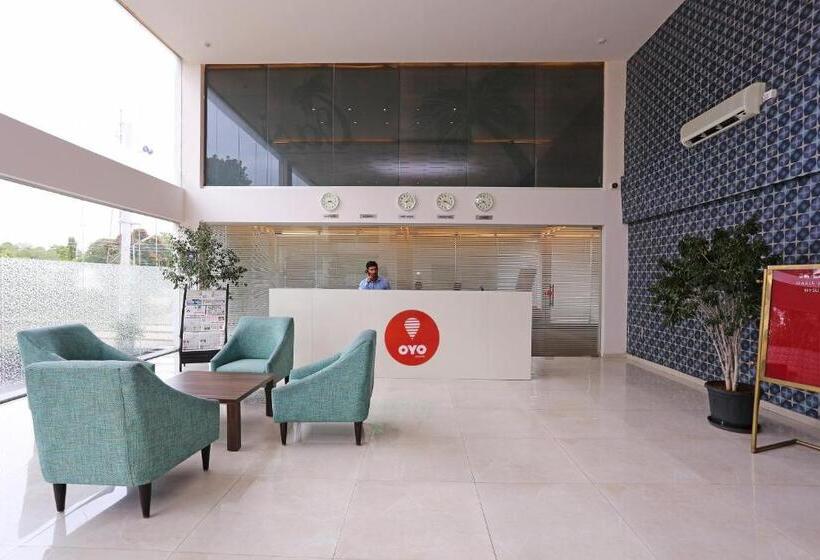 ホテル Oyo 7386 The Oasis