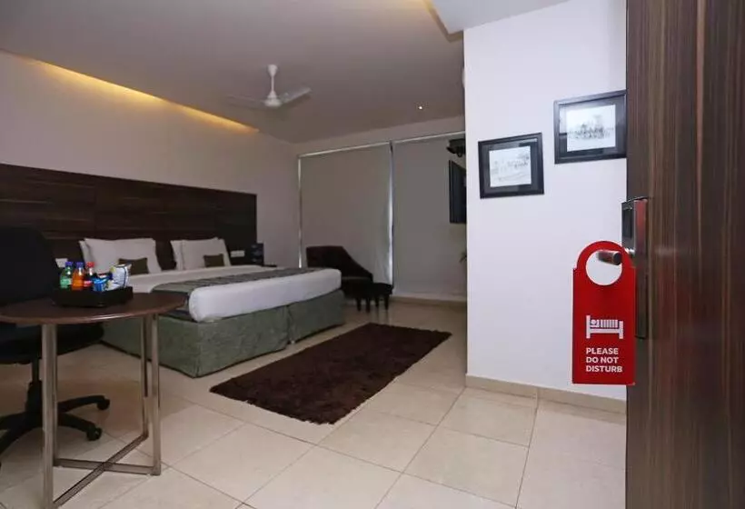 Hotelli Oyo 7386 The Oasis