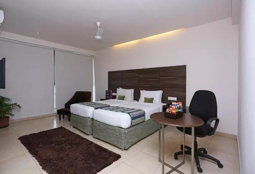 Hotelli Oyo 7386 The Oasis