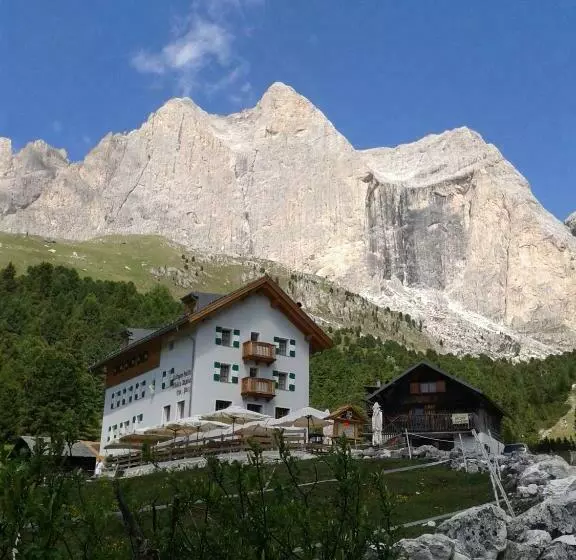 Hotelli Rifugio Stella Alpina Spiz Piaz Per Escursionisti