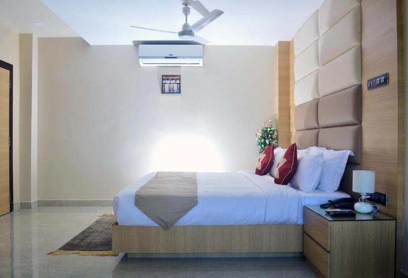 فندق Royal Palace