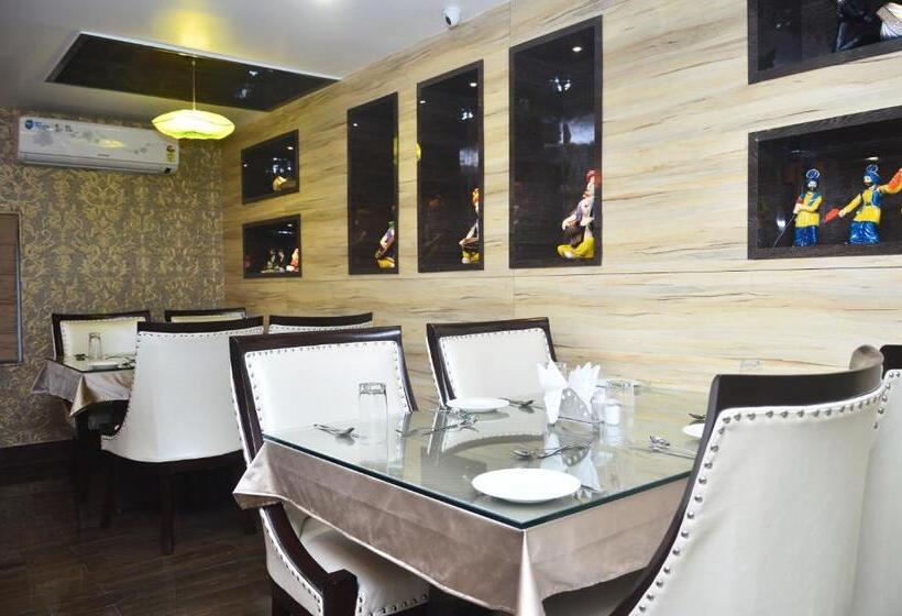 فندق Royal Palace