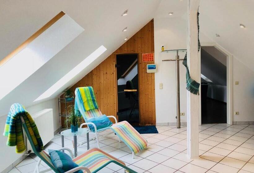 Otel Waldhaus Oelper