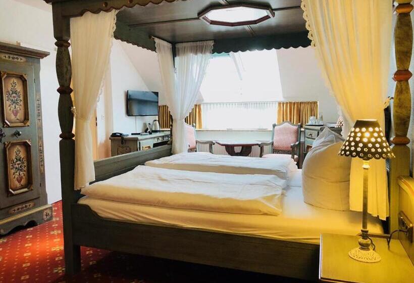 Otel Waldhaus Oelper