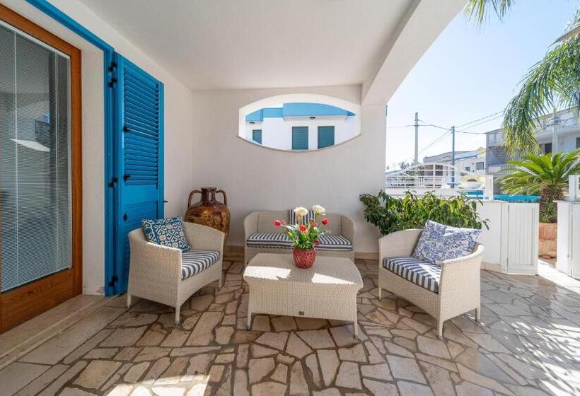 Lo Scalo Bed And Breakfast Marina Di Novaglie