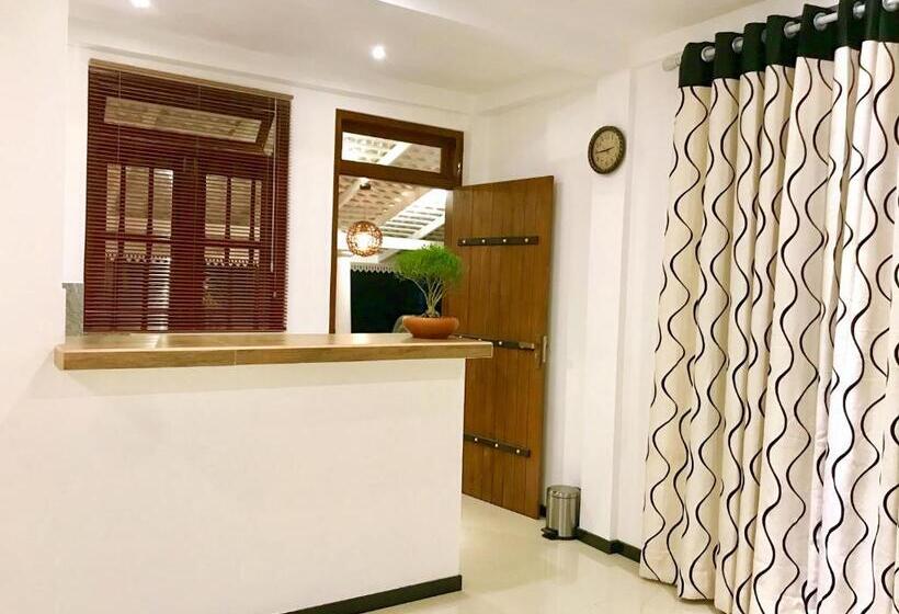 פנסיון Ck House Unawatuna