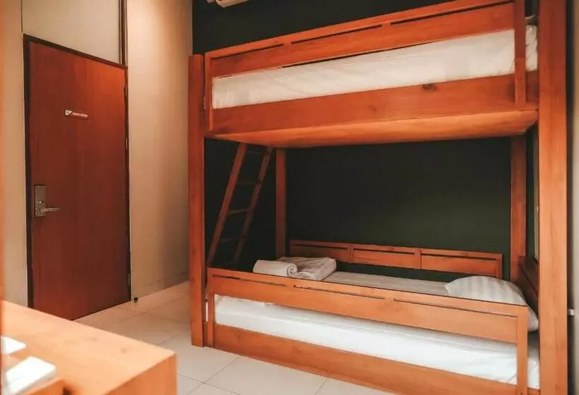 پانسیون Escape Bajo