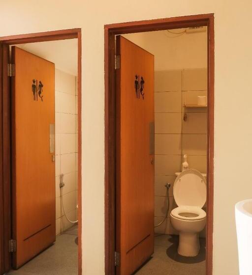 פנסיון Escape Bajo