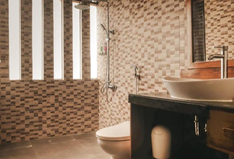 פנסיון Escape Bajo